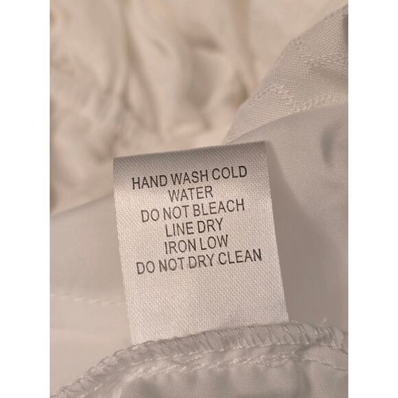 Hyfve White Romper Ruched Shoulders Tassel Ties Pockets Lined V-Neck Boho Chic M - Picture 12 of 13